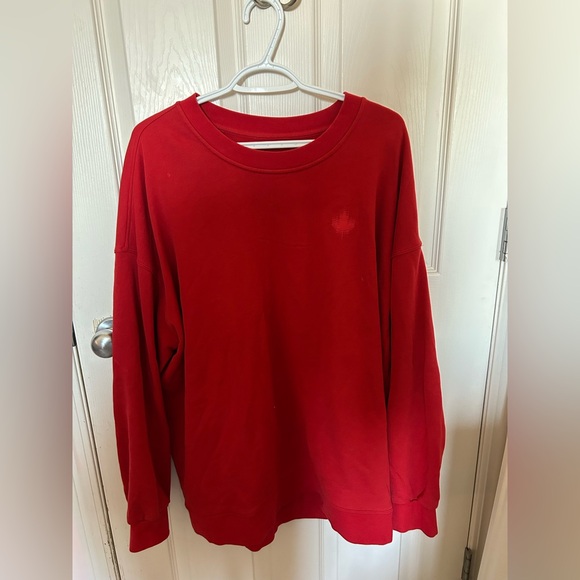 Lululemon Team Canada Perfectly Oversized Crew - Picture 2 of 3